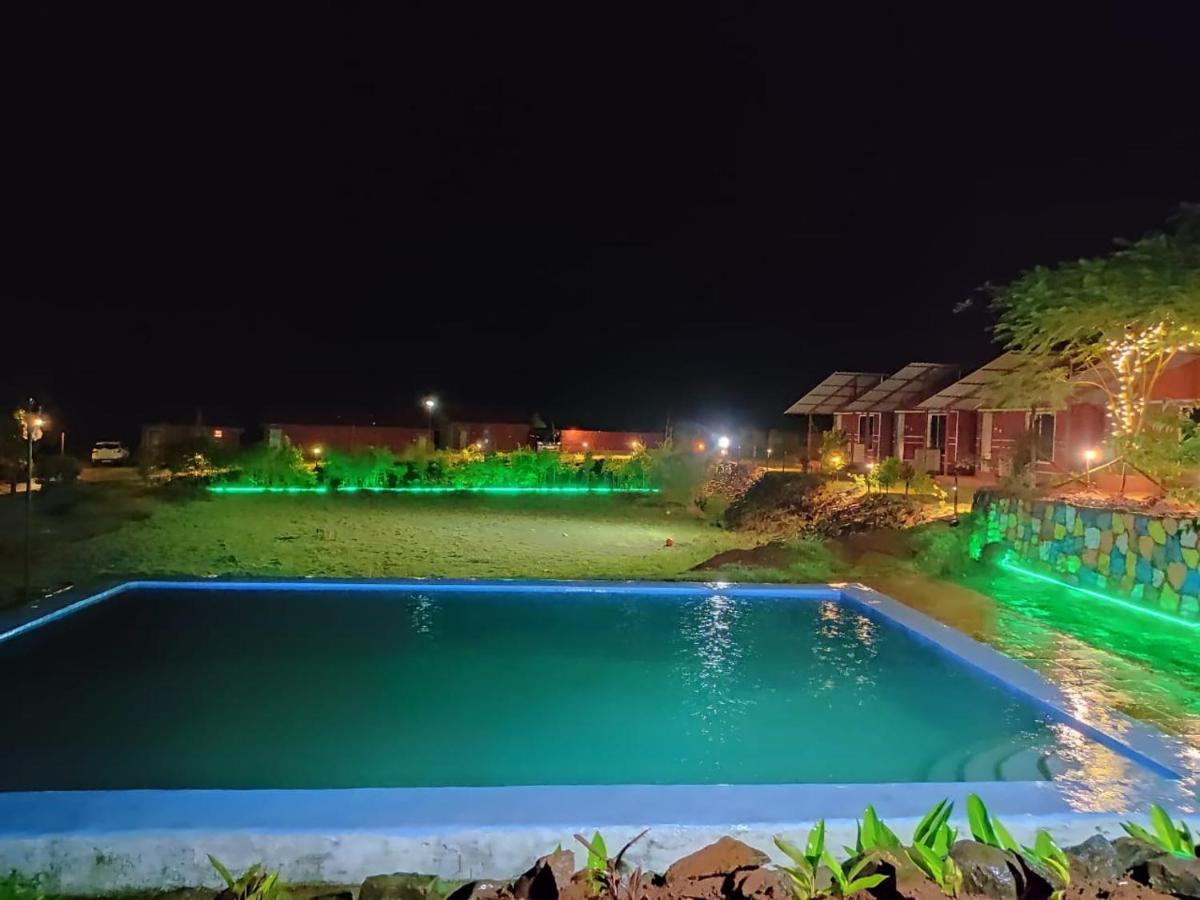 Mysticstays Resort Wai Extérieur photo
