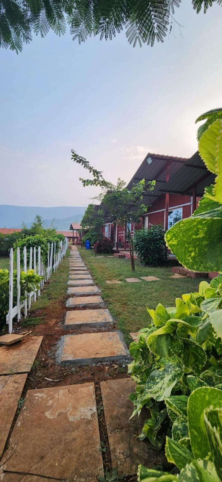 Mysticstays Resort Wai Extérieur photo