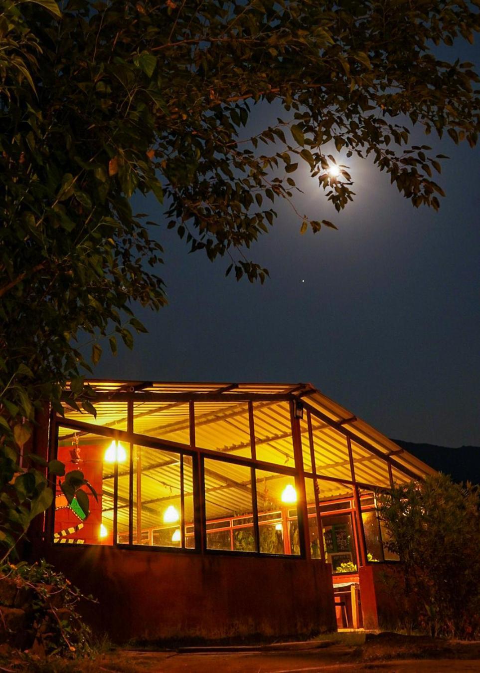 Mysticstays Resort Wai Extérieur photo